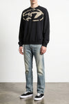 diesel 1985 larkee low-waisted jeans feature a regular silhouette