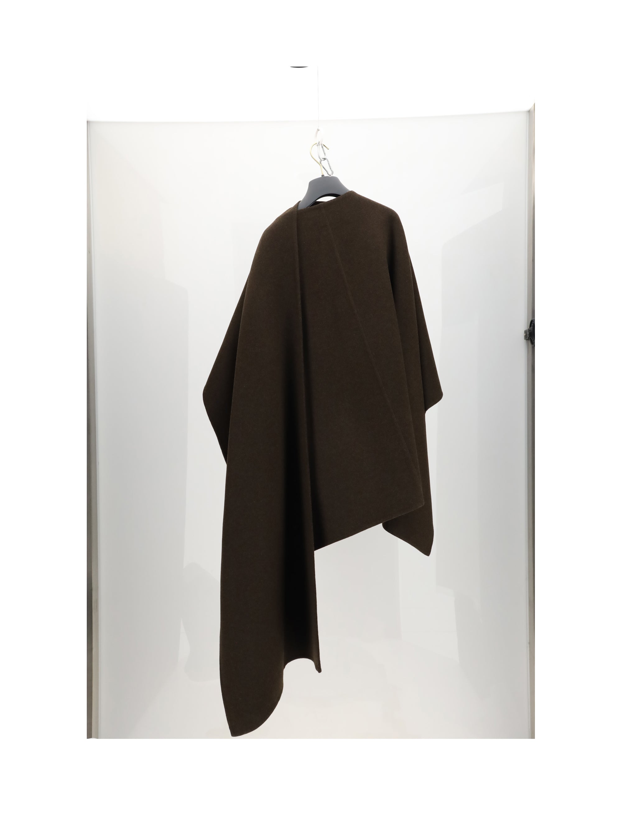 DIOR S cape