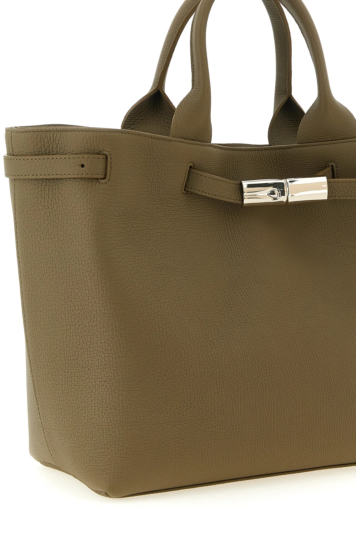the longchamp le smart l tote bag features a structured silhouette in fine grain