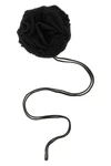 the accessory nude is distinguished by a sculptural knitting that recreates a de