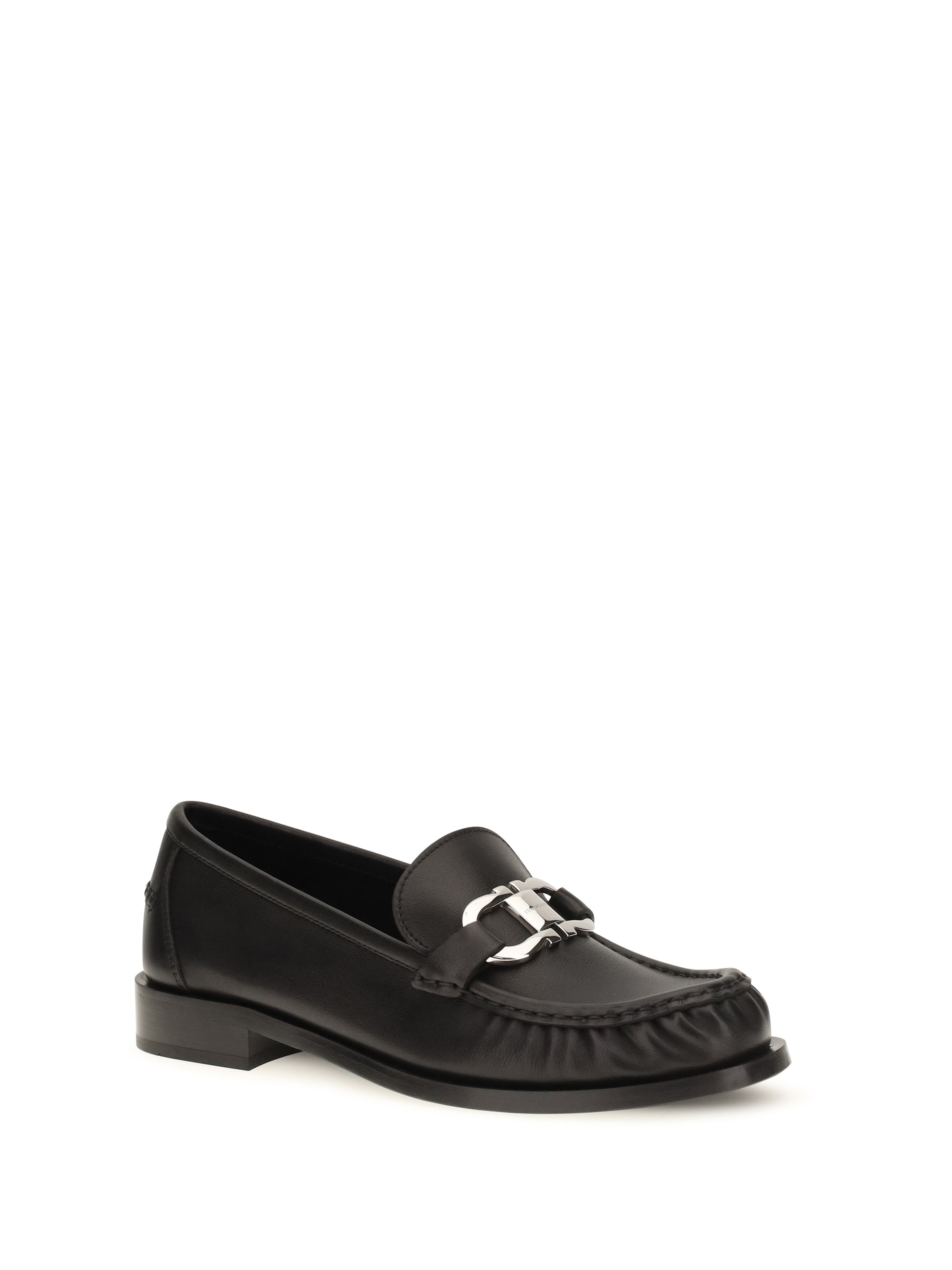 FERRAGAMO 5.5 leather loafers