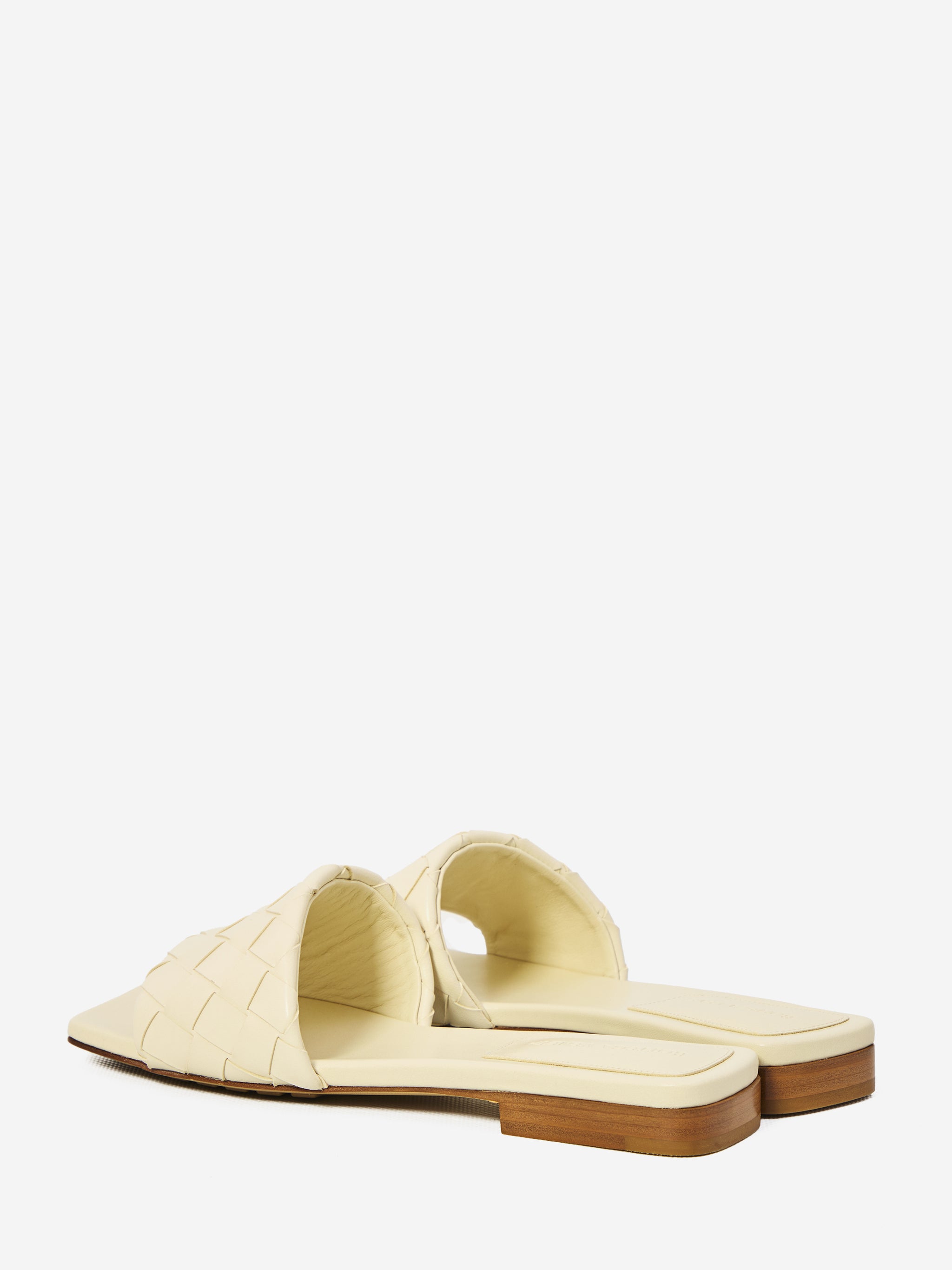 parco flat mules