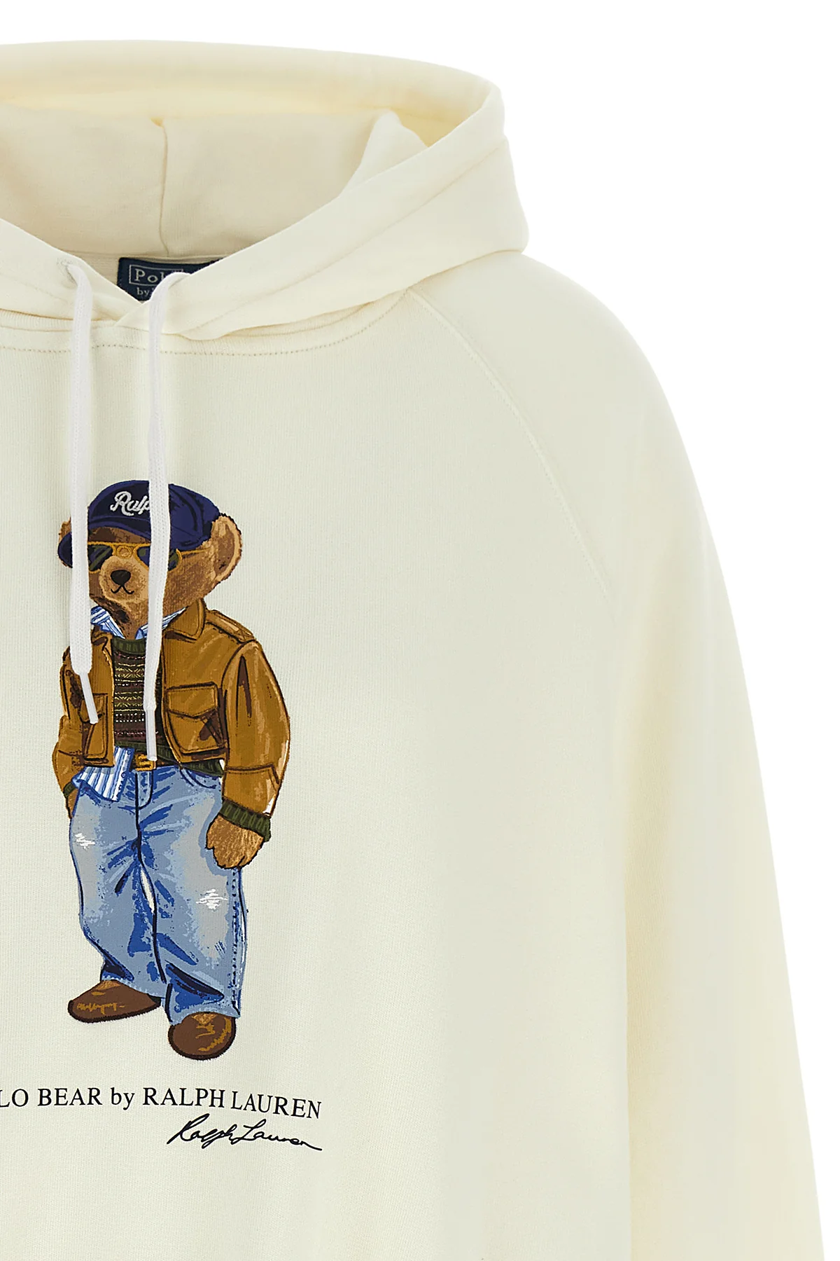 the polo ralph lauren hoodie features a soft silhouette made of a compact cotton
