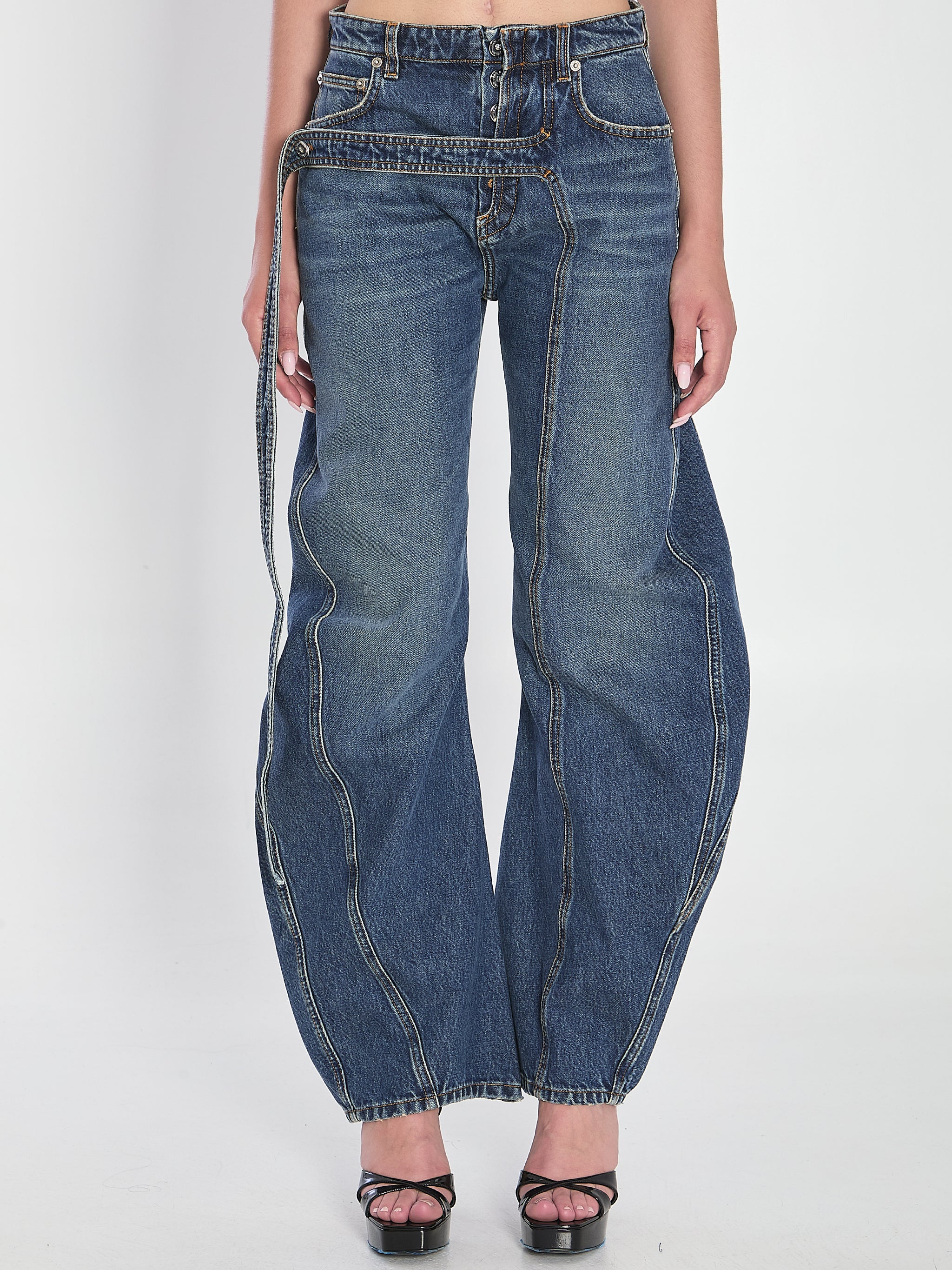 strap jeans in denim