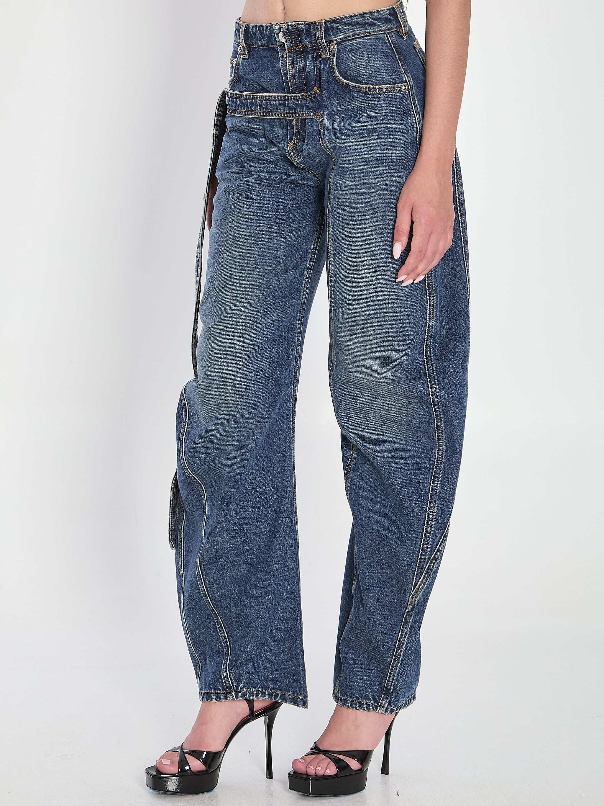 strap jeans in denim