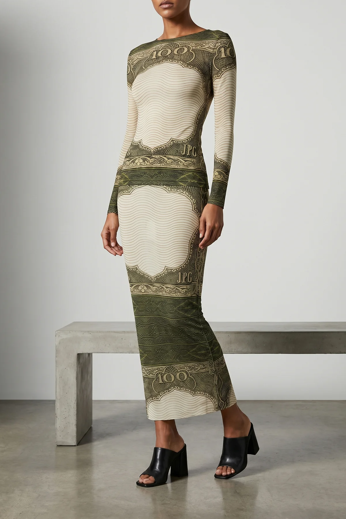 re-edition - the green cartouche top in semi-transparent stretch tulle