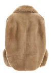 the blancha vest in fine sheepskin is distinguished by a sleeveless silhouette