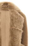 the blancha vest in fine sheepskin is distinguished by a sleeveless silhouette