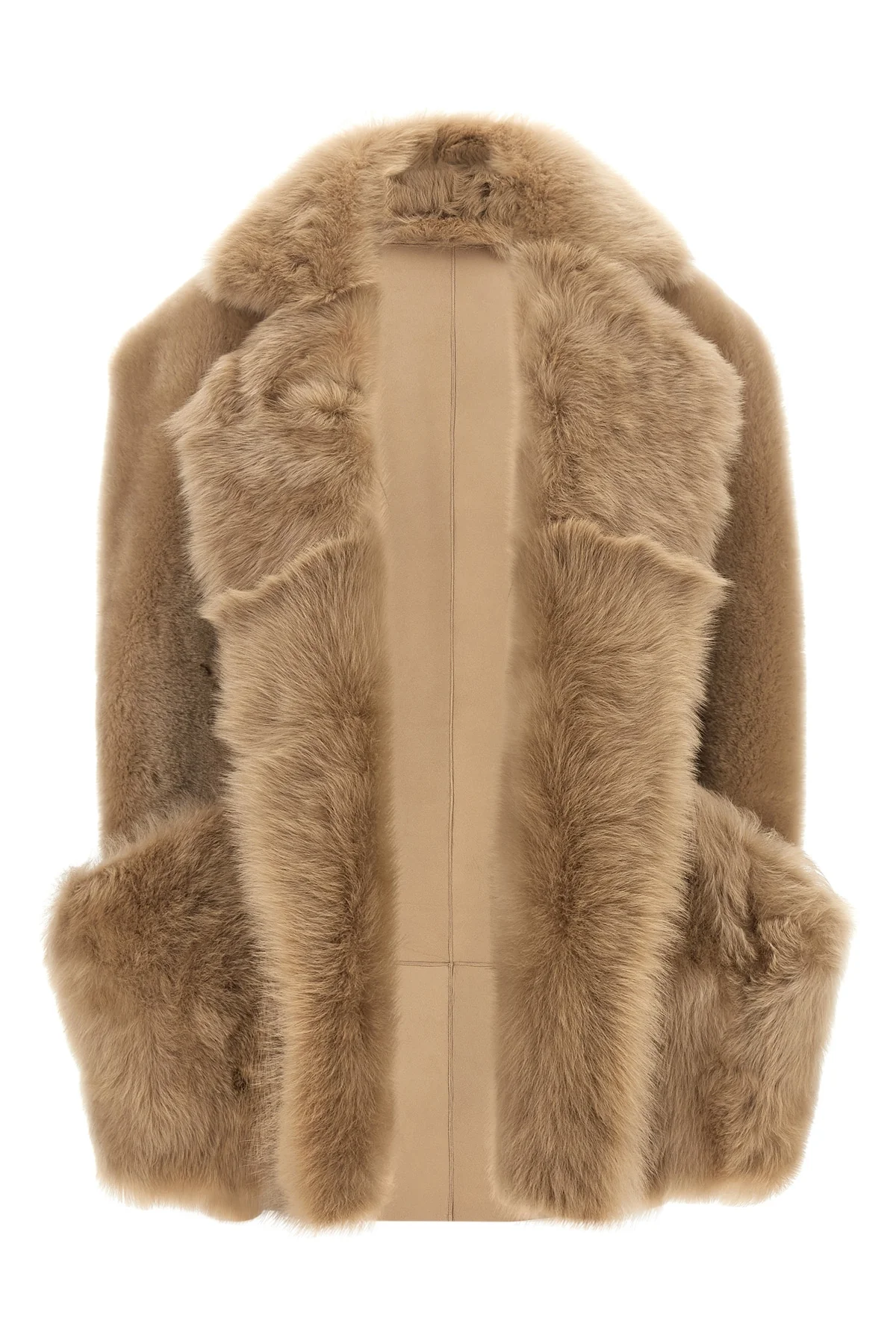 the blancha vest in fine sheepskin is distinguished by a sleeveless silhouette