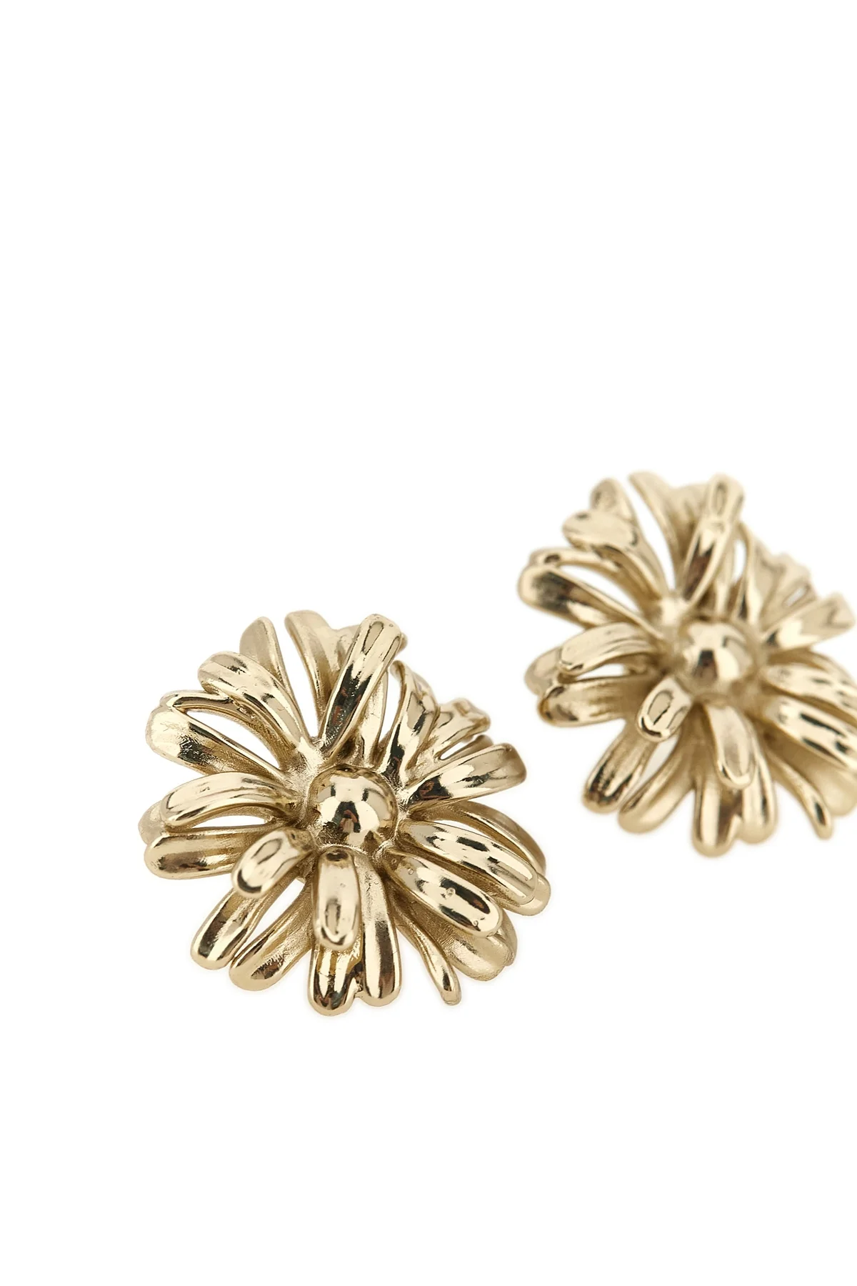 DRIES VAN NOTEN OS dries van noten lobe earrings capture the essence of nature through a sculptural