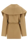 the sportmax spxuguale jacket redefines the volumes of outerwear through a rig