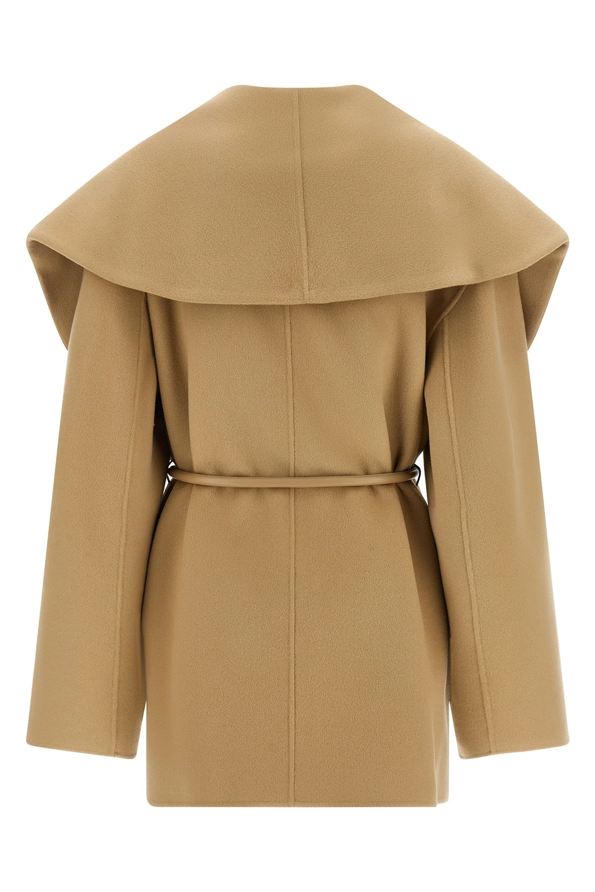 the sportmax spxuguale jacket redefines the volumes of outerwear through a rig