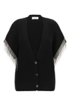 the sportmax spxpagine cardigan in pure virgin wool is distinguished by a modu