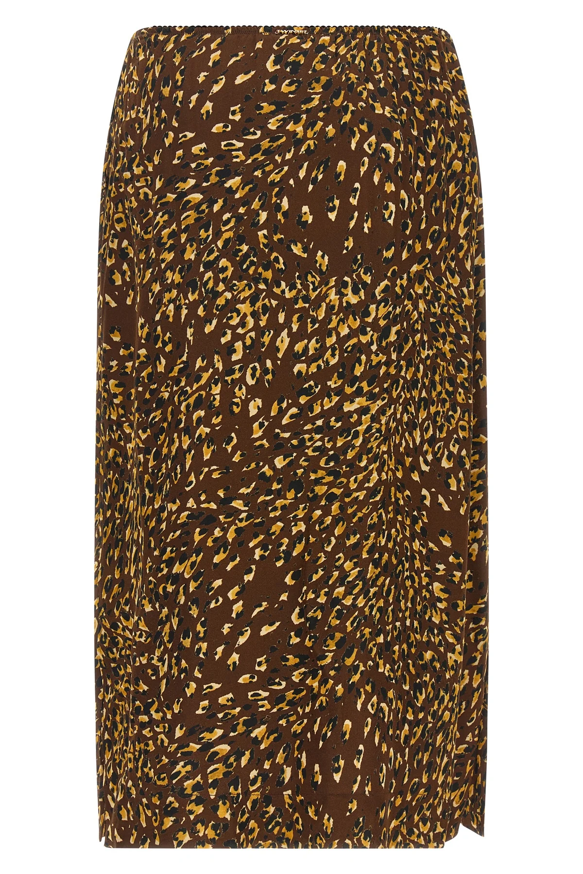 the twinset midi skirt redefines everyday aesthetics through a fluid silhouette