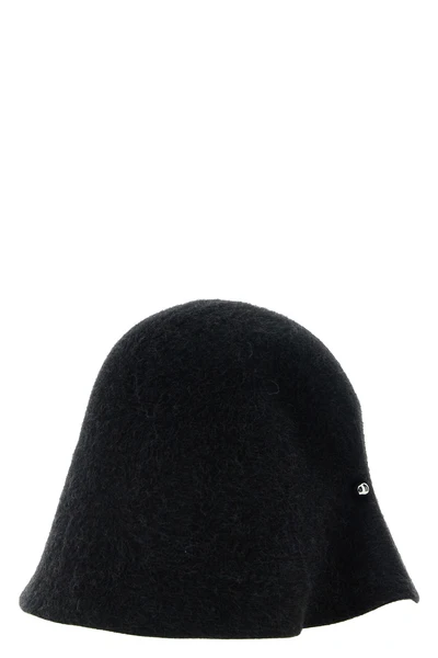 the jacquemus hat redefines the codes of contemporary elegance through a sculptu