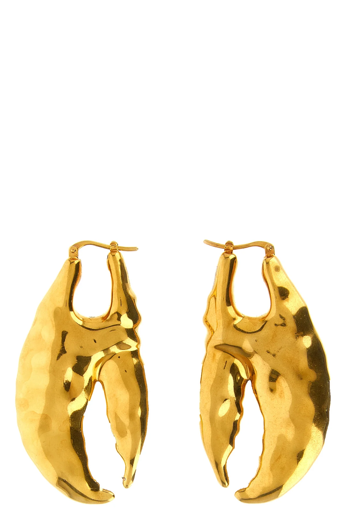 the jacquemus les boucles homard earrings feature a sculptural structure in th