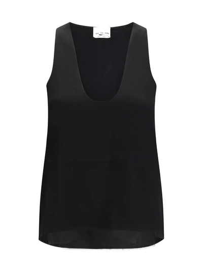 sleevless top