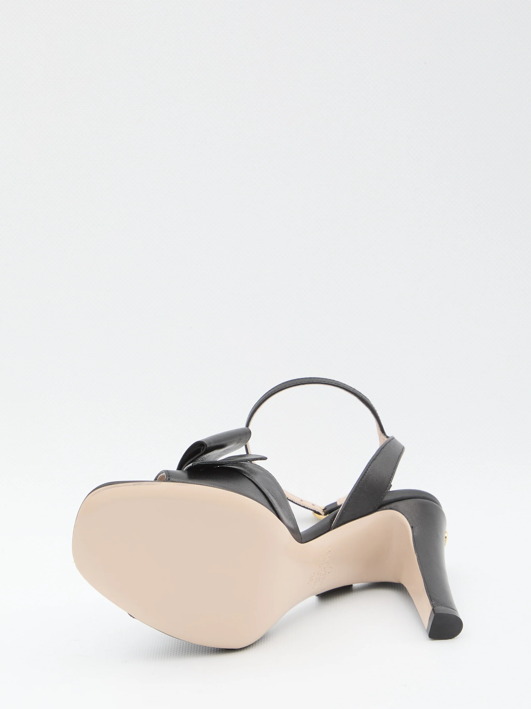décolleté bowow slingback