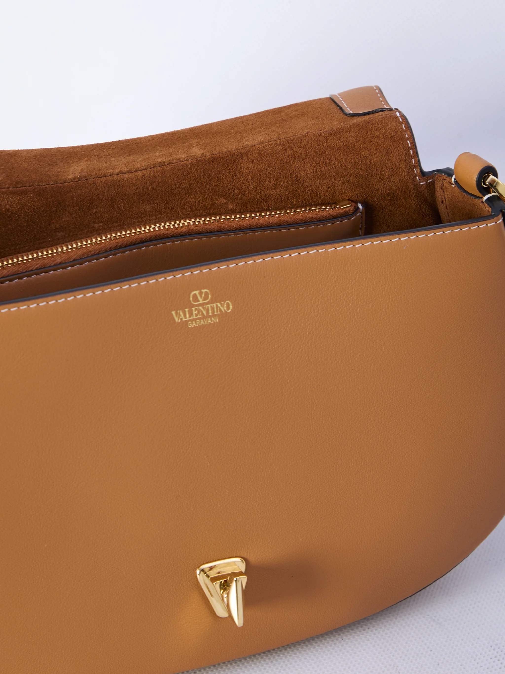 ohval small shoulder bag