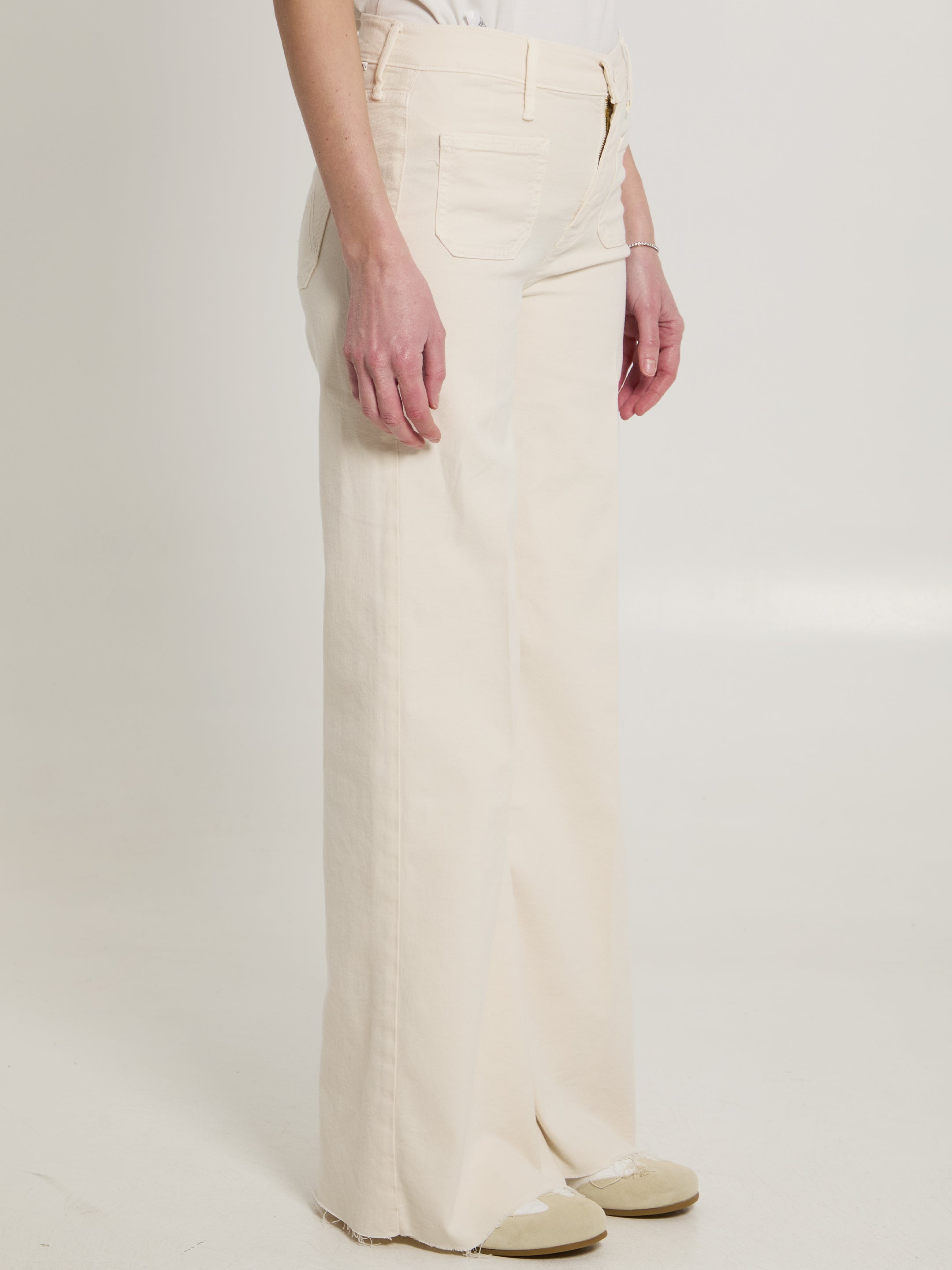 MOTHER 24 the patch pocket twister fray jeans 