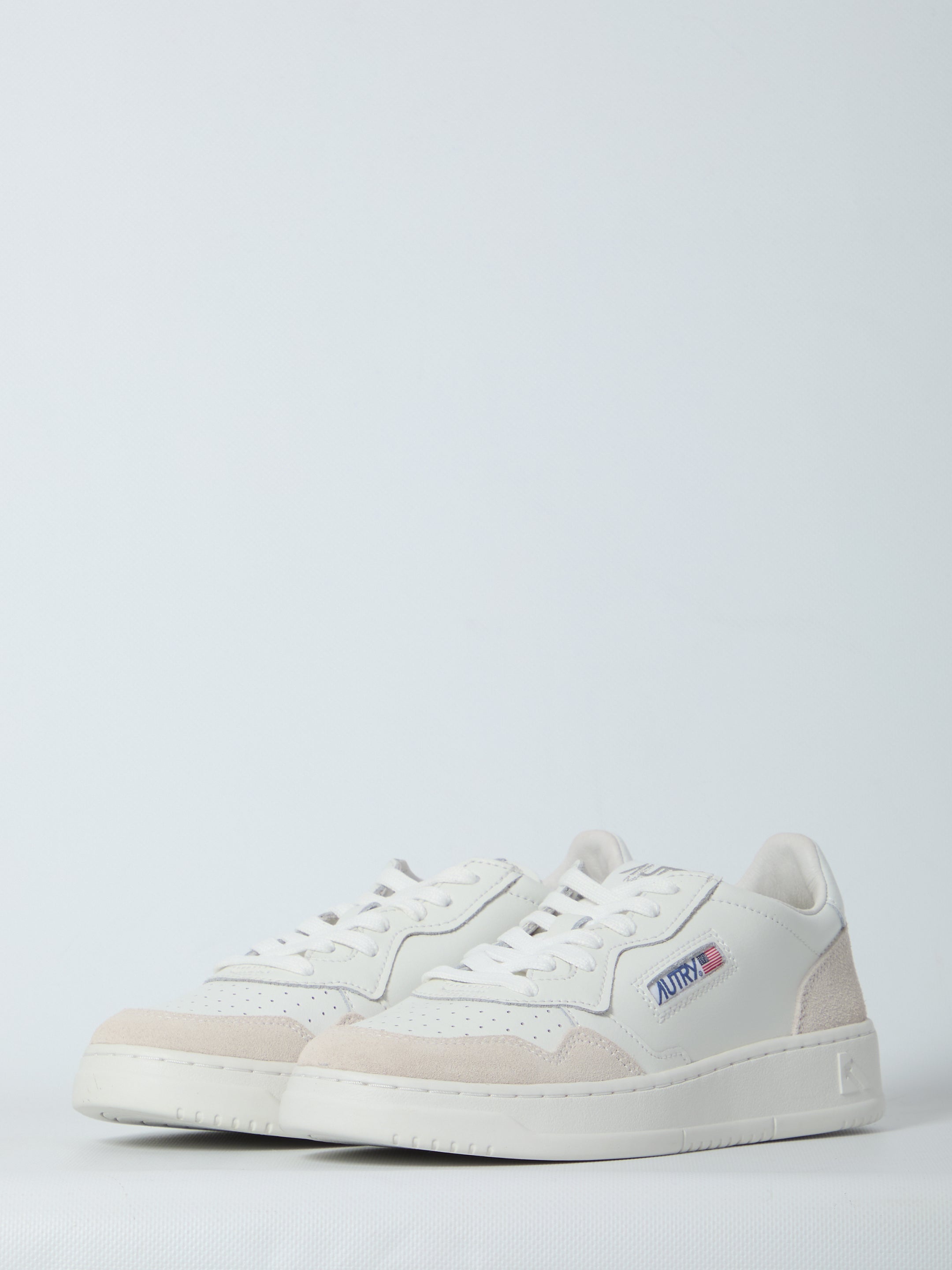 AUTRY 36 medalist low sneakers