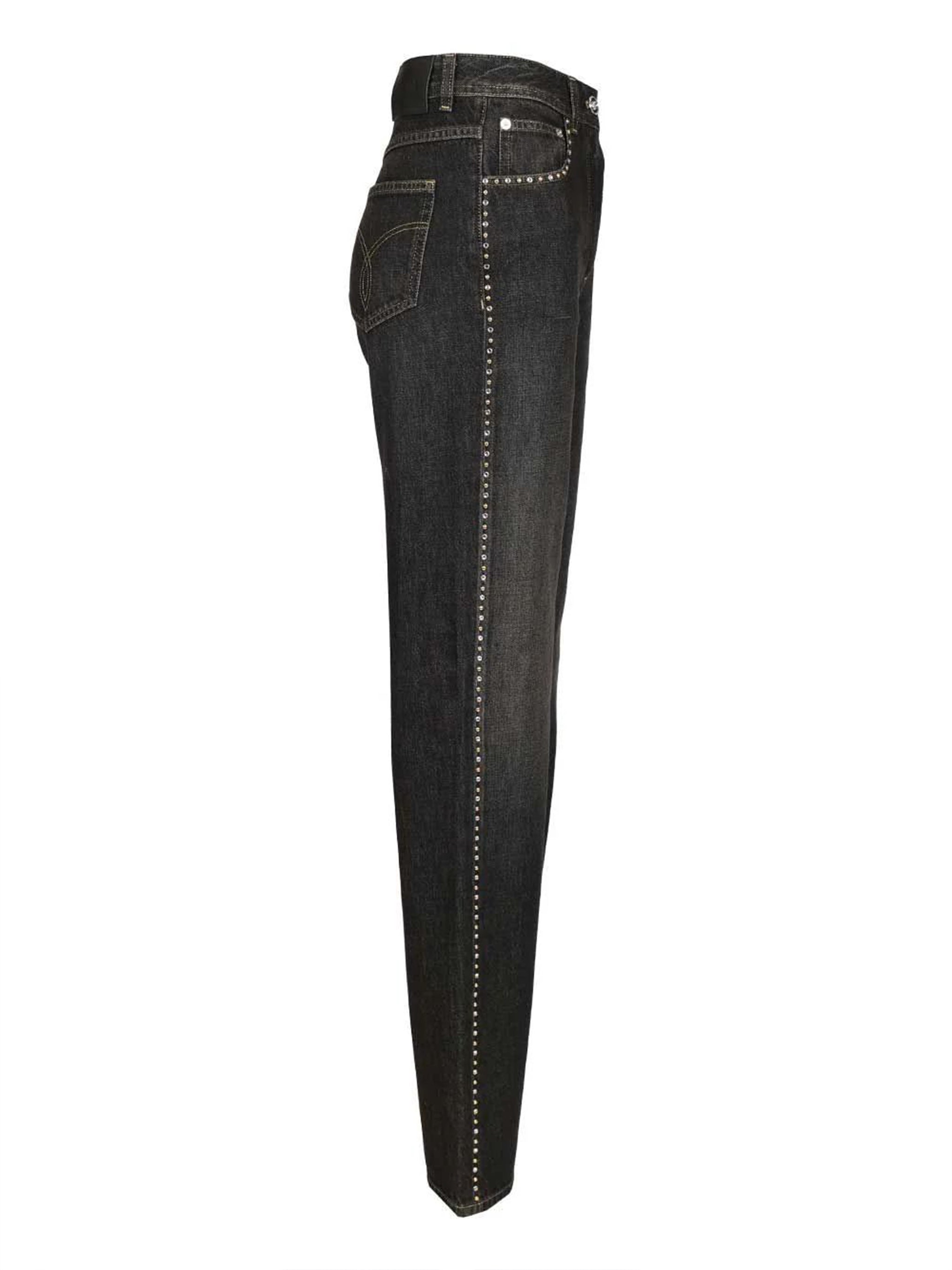 jeans with studs