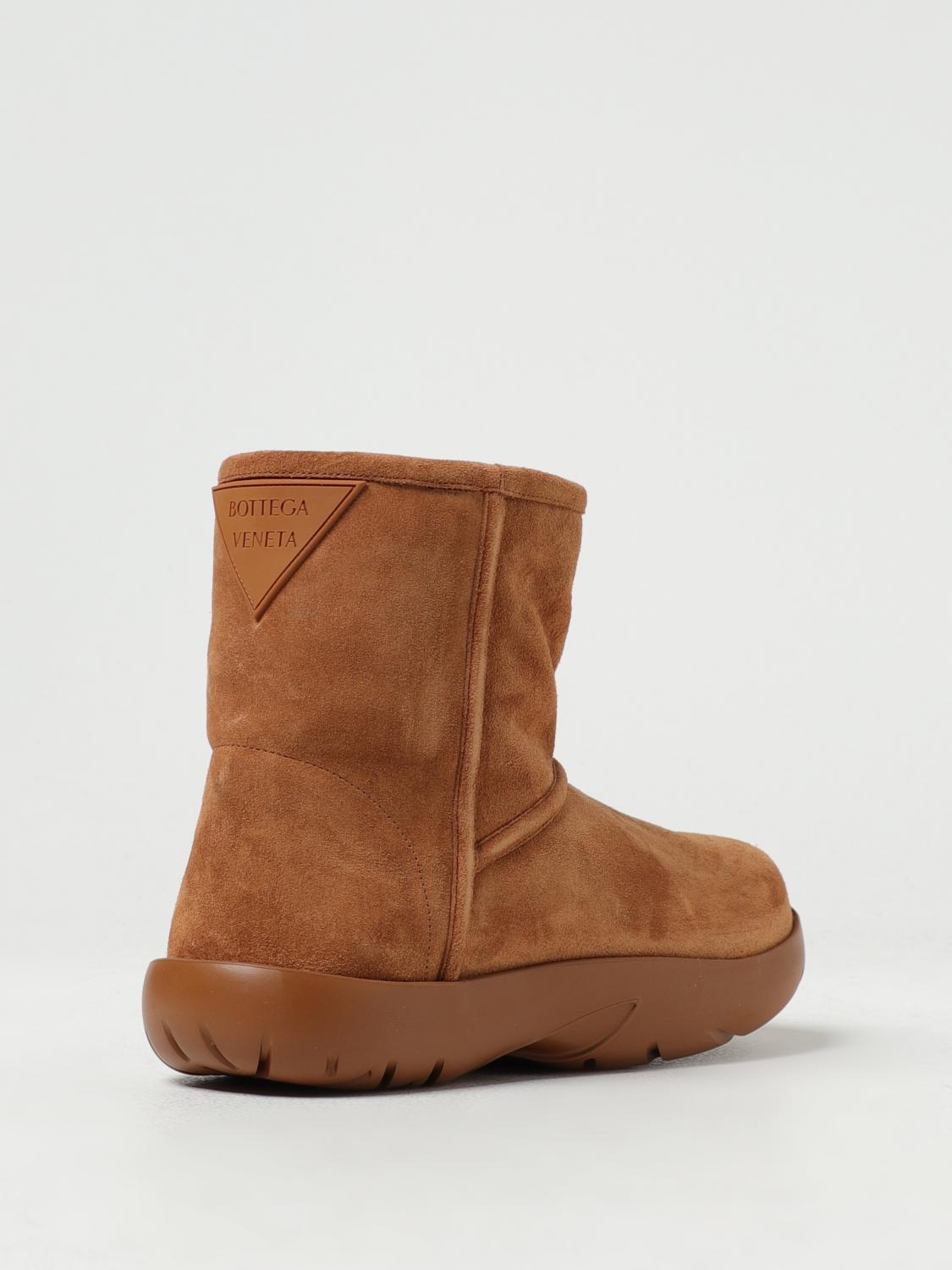 snap ankle boots in suede