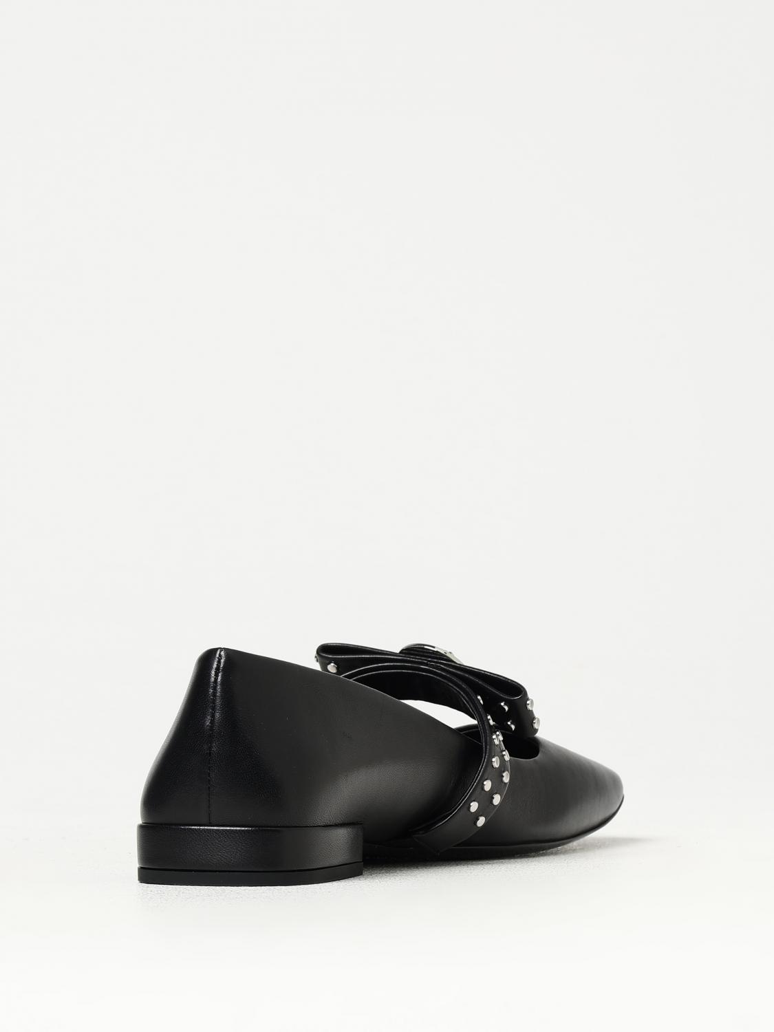 woman's ballet flat