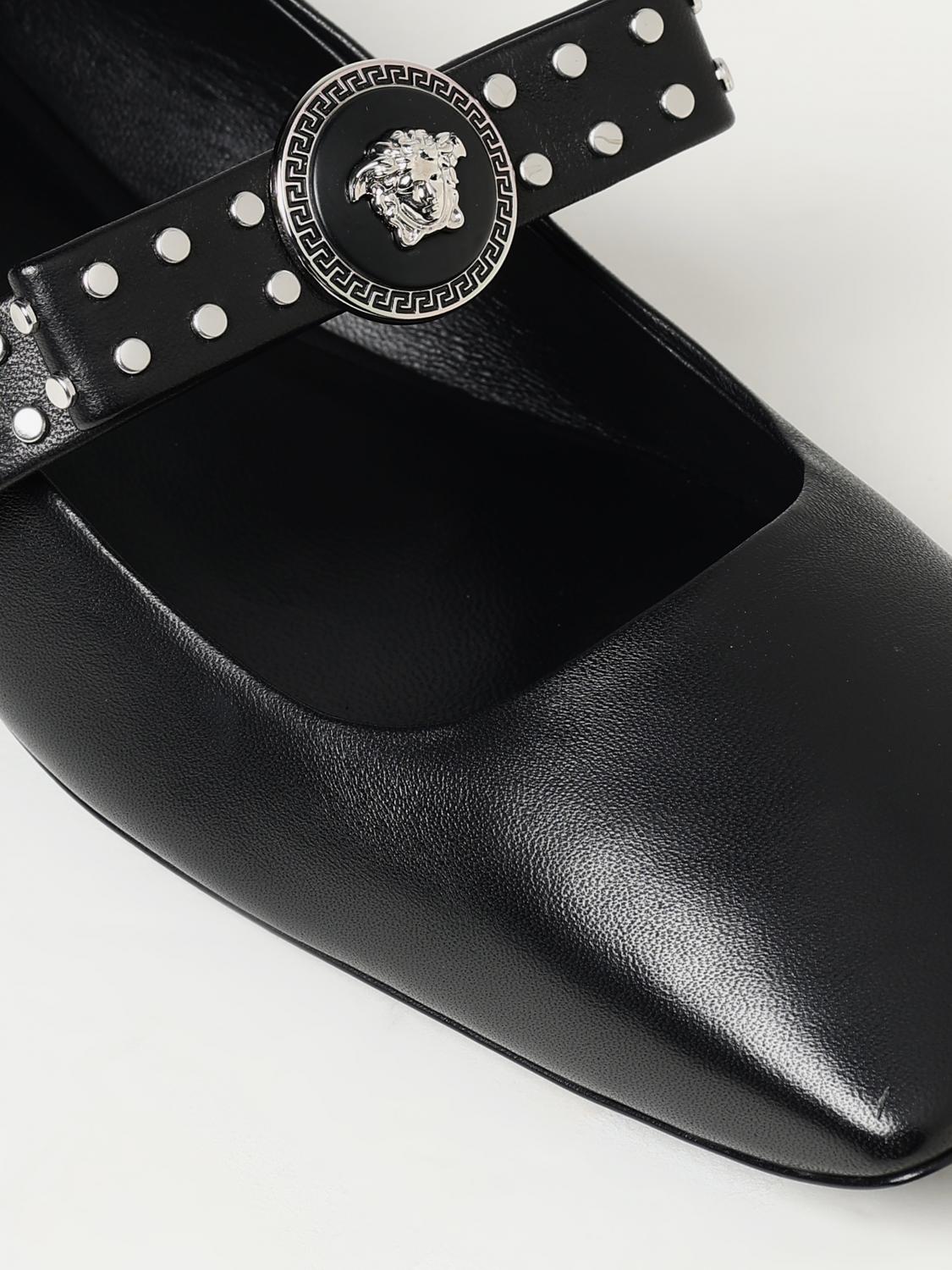 woman's ballet flat