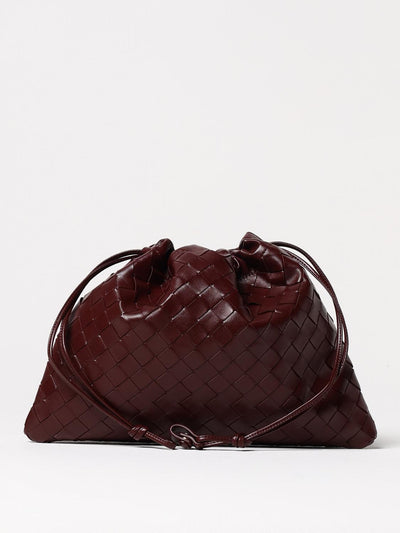 womans shoulder bag