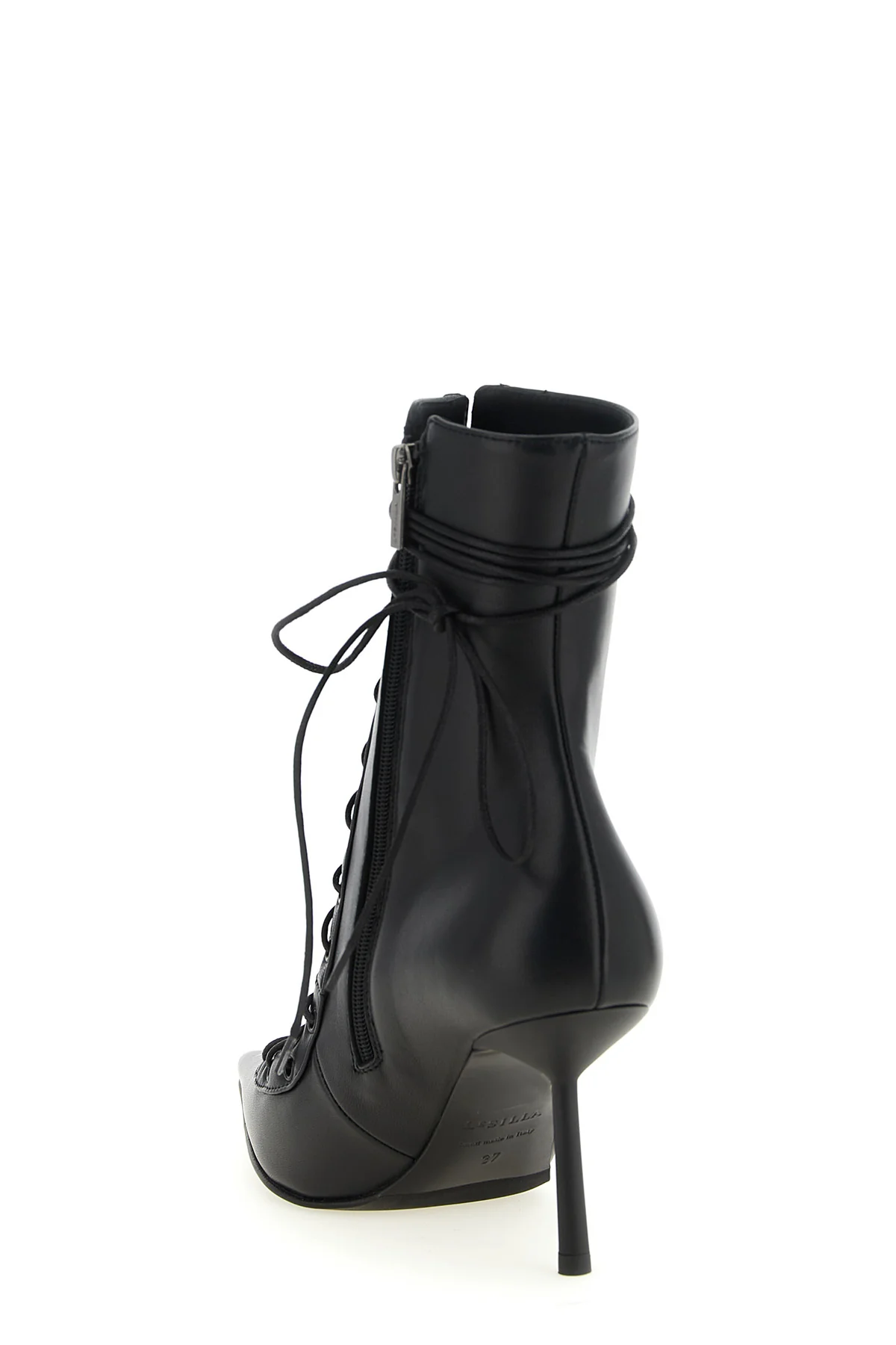 le silla colette ankle boots in soft black lambskin defines a tapered and rigoro