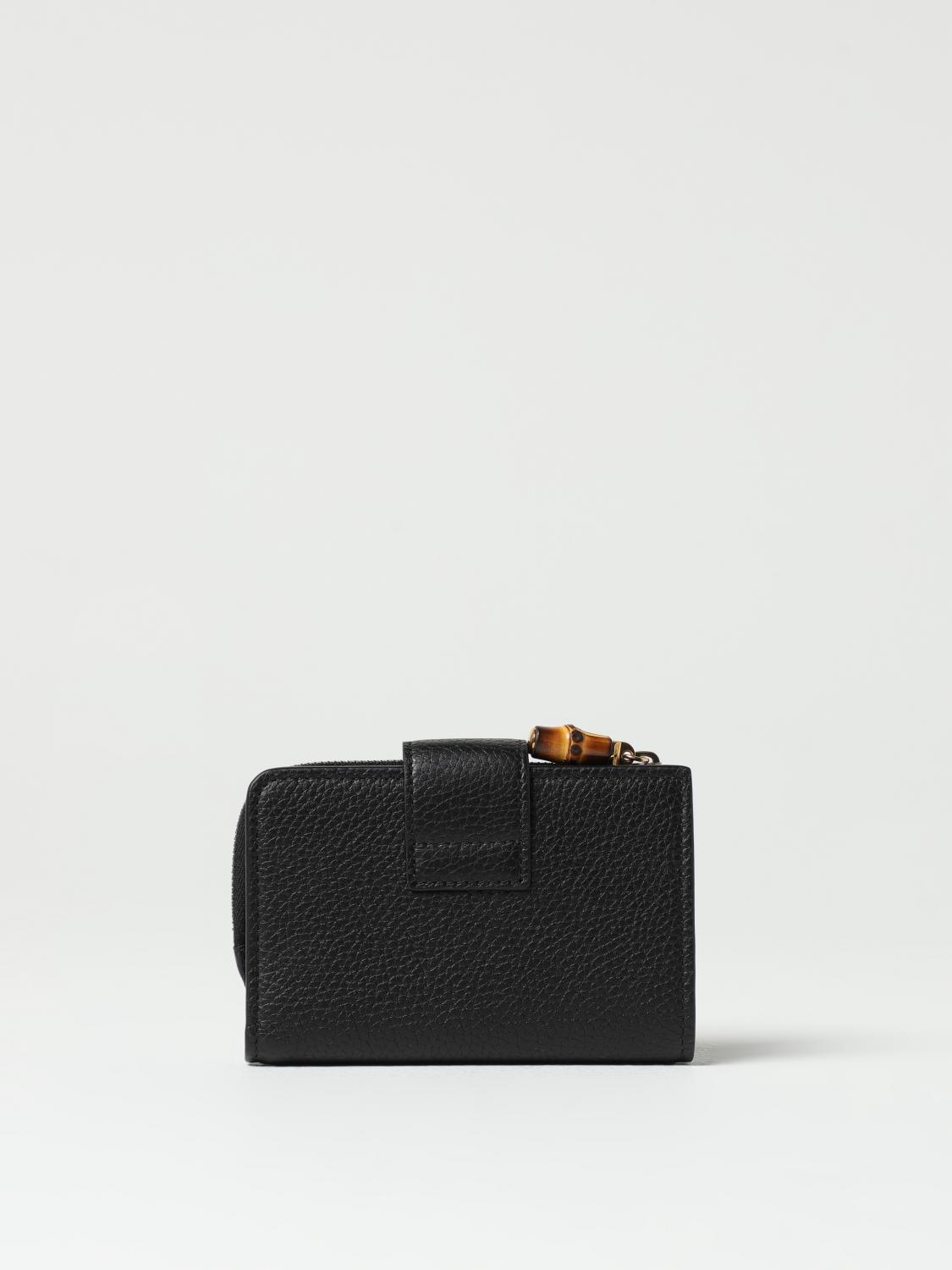 woman's wallet