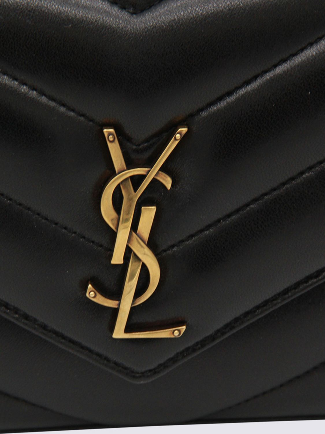 woman's crossbody bag