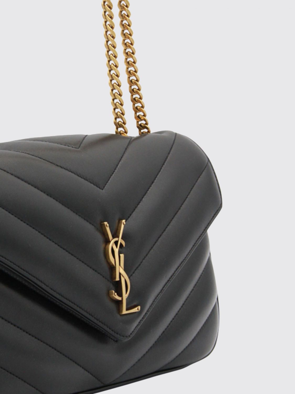 woman's shoulder bag