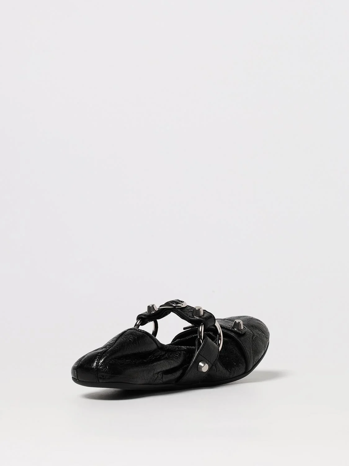 woman's ballet flat