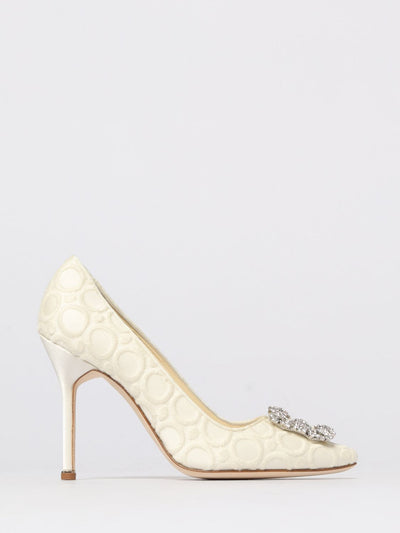 womans pump