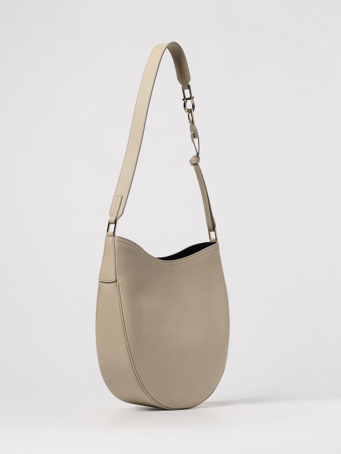 woman's shoulder bag