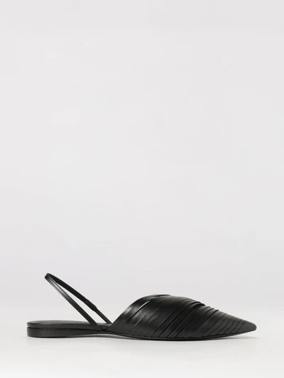 womans ballet flat