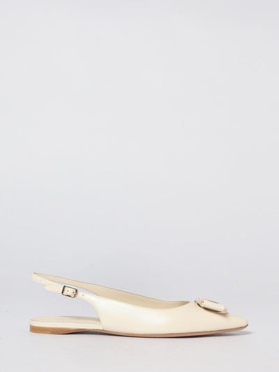 womans ballet flat