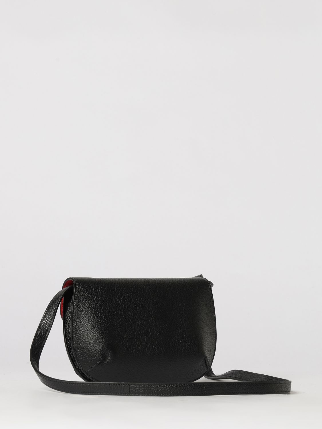 woman's shoulder bag