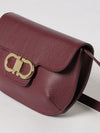 woman's shoulder bag