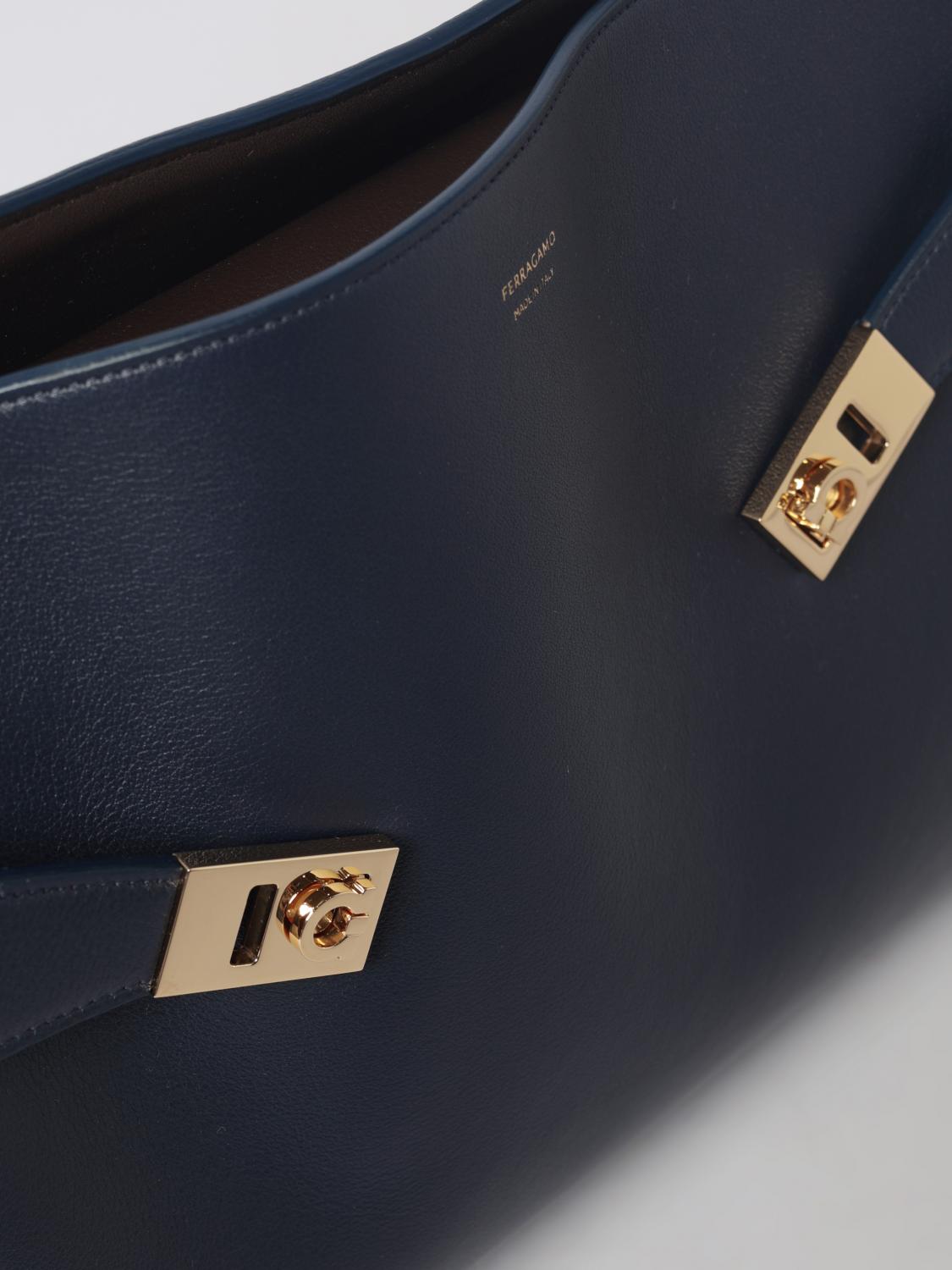 woman's shoulder bag