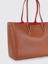 woman's shoulder bag