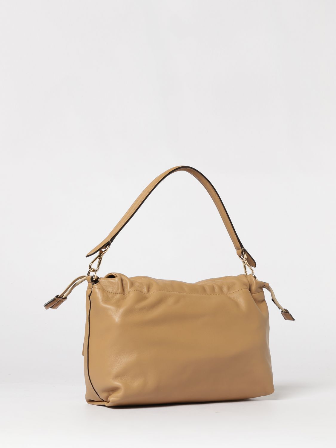 woman's shoulder bag