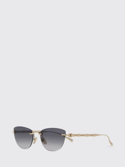 womans sunglasses