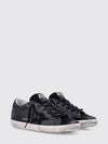 woman's sneakers