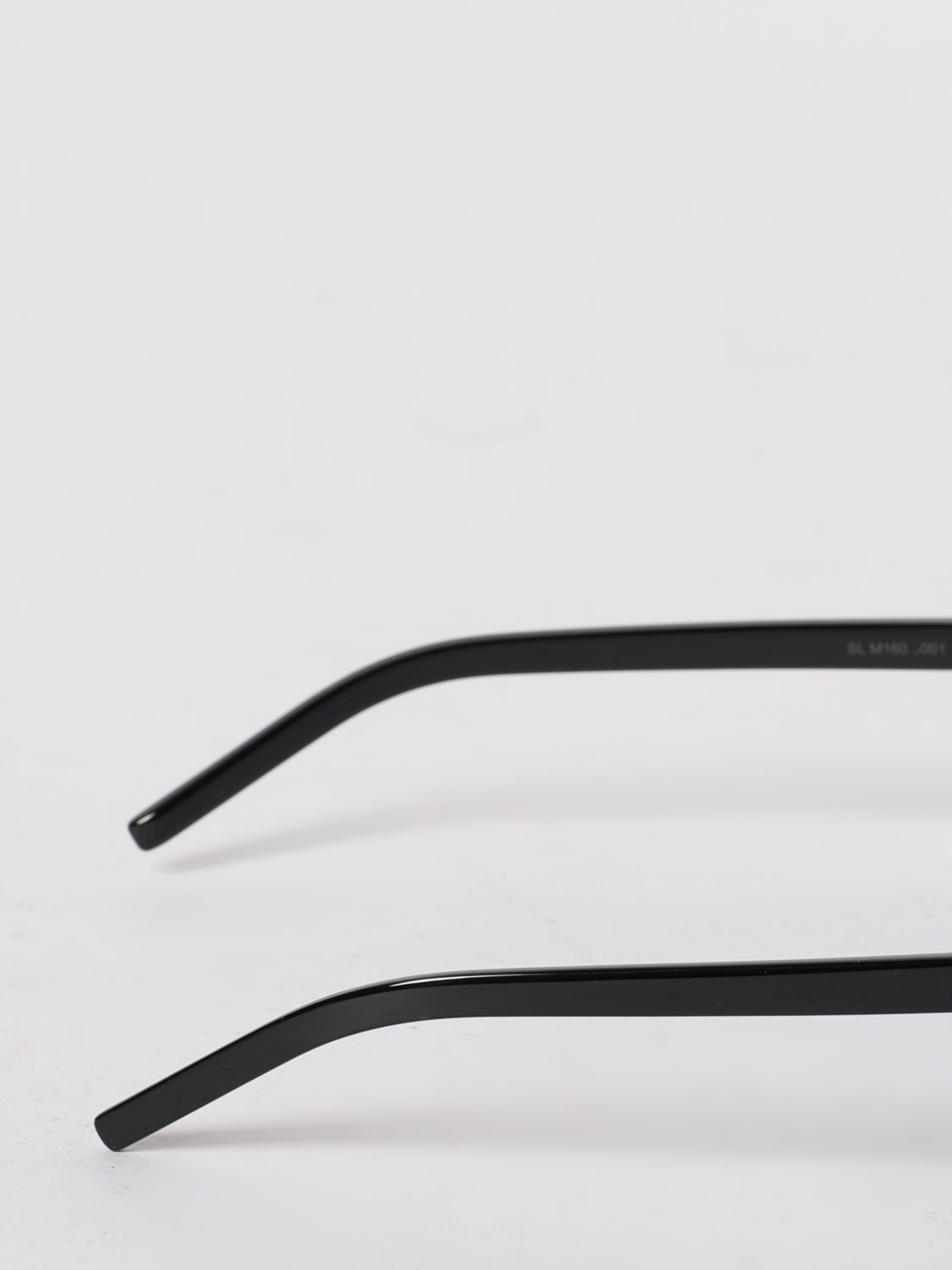 woman's sunglasses