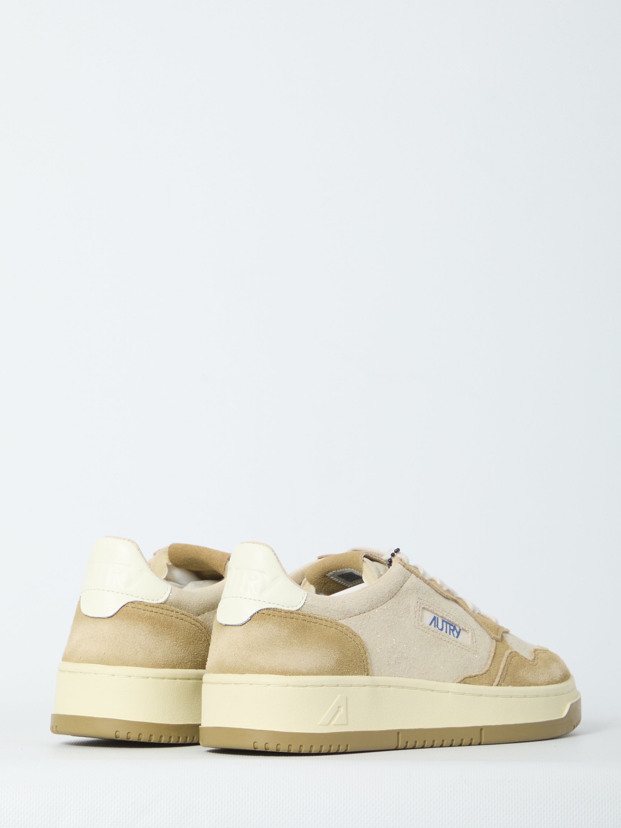 medalist low sneakers