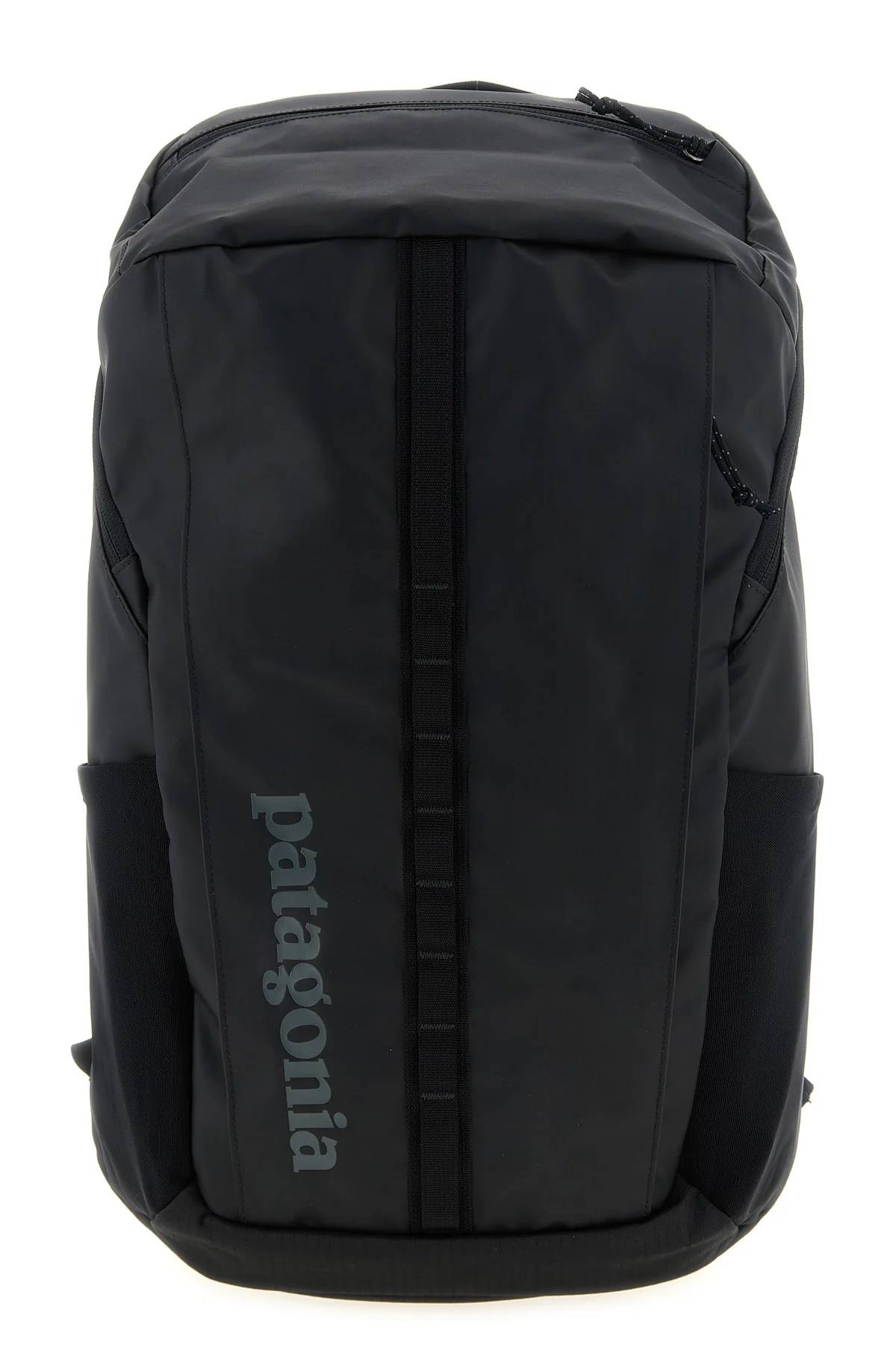 water-repellent and abrasion-resistant polyester ripstop black hole® pack back