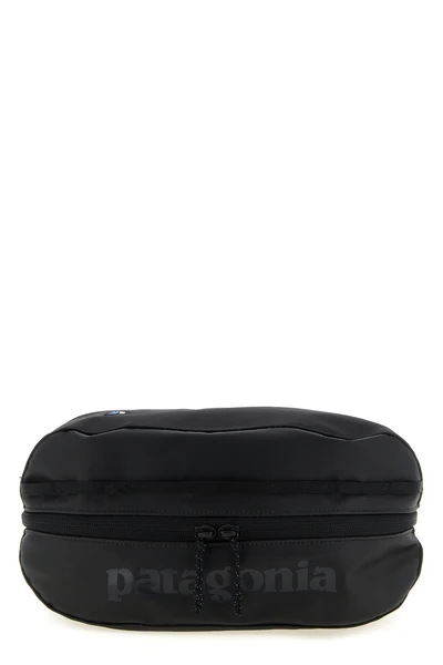 the patagonia black hole cube organizer bag